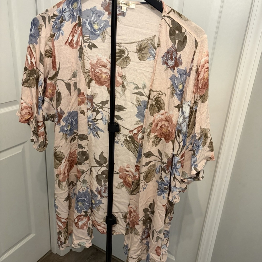 Andrée Floral Print Kimono Large Whimsygoth Hippie Beach Cover Lightweight Layer